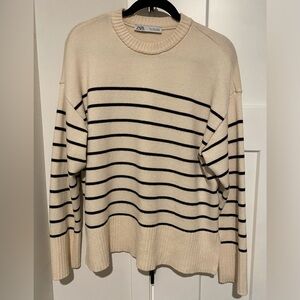 Zara Striped Sweater Size small, GUC